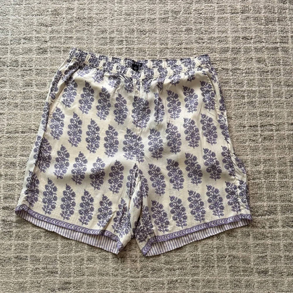 J. Crew stratus shorts, blooming lilac print, size small NWOT